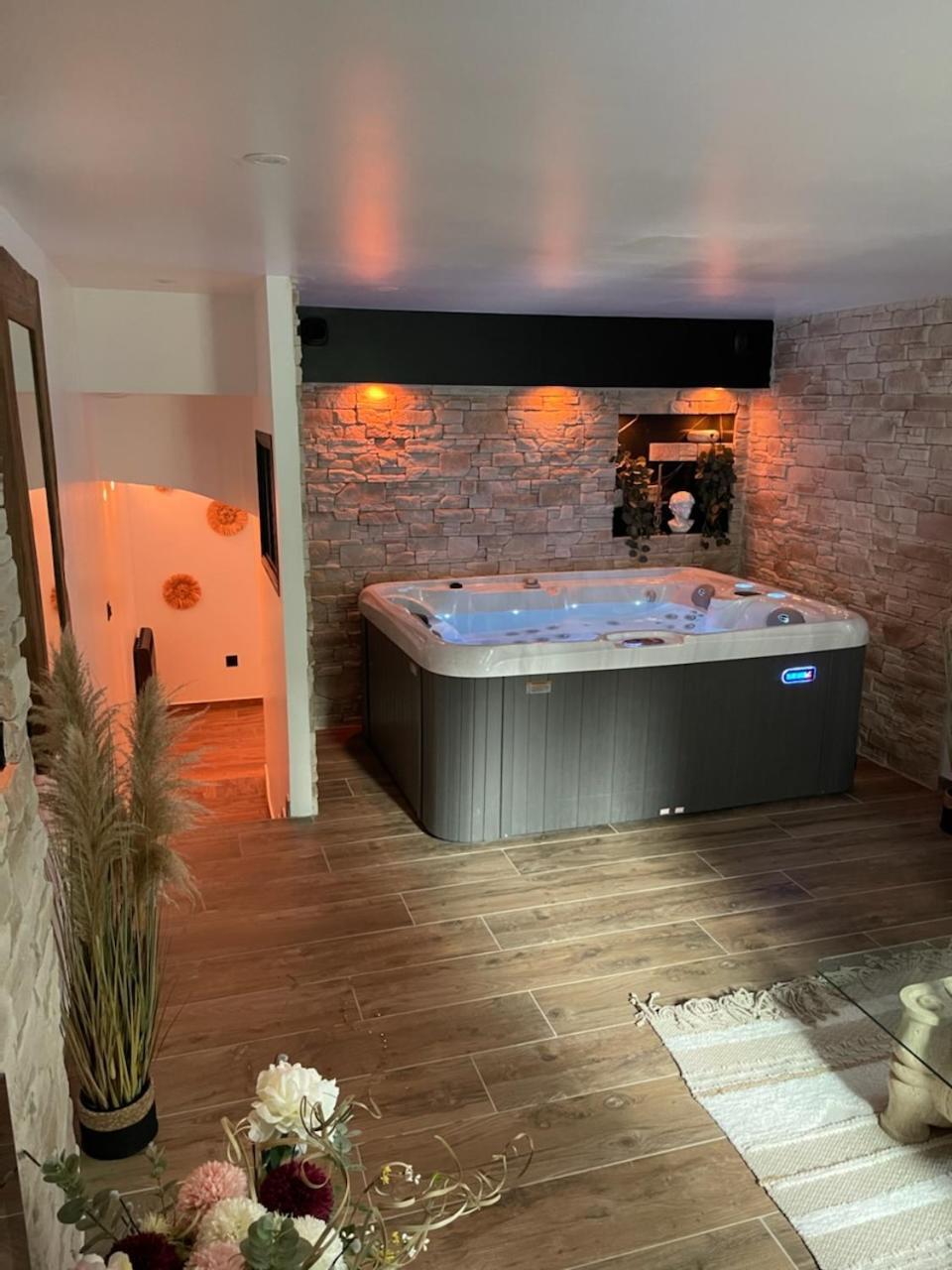 Chateau De La Sagesse Spa Rouen Buitenkant foto
